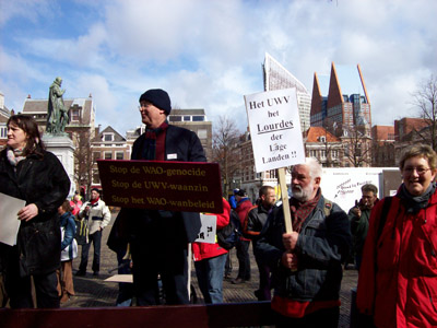 nog meer protesten.